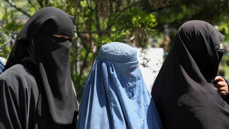 Taliban tell Afghan women to stay home from work because soldiers are ‘not trained’ to respect them