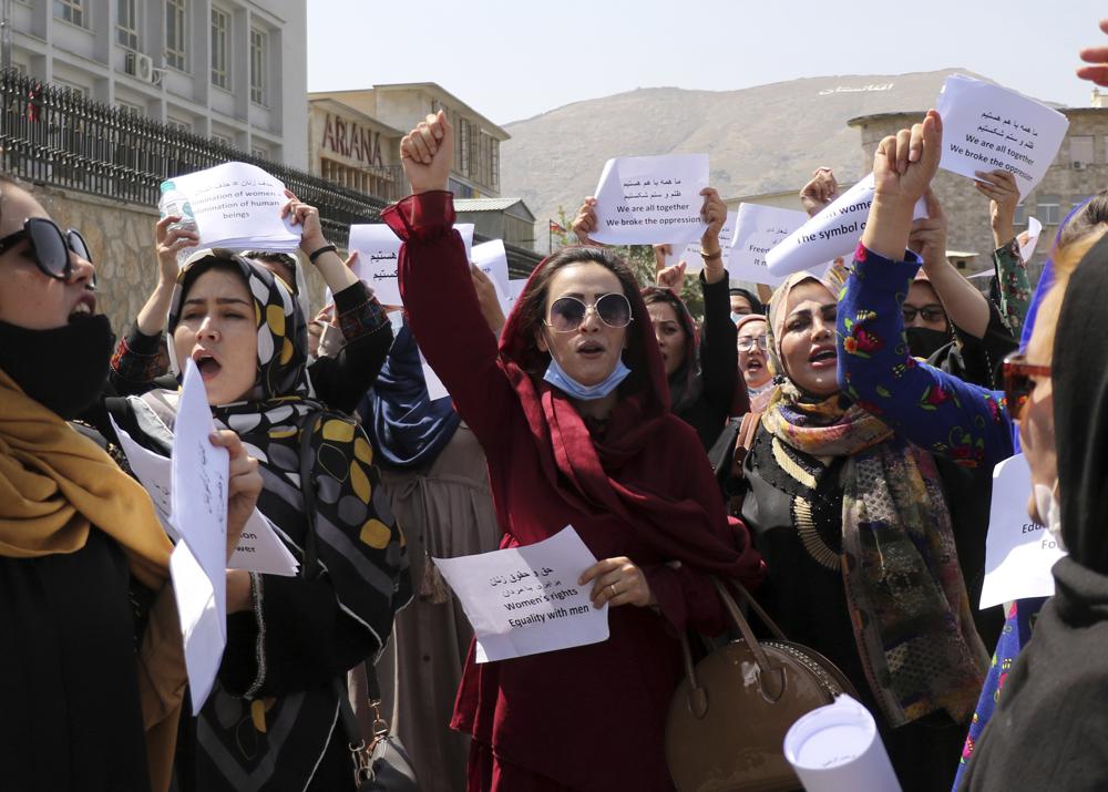 Afghan women demand rights as Taliban seek recognition