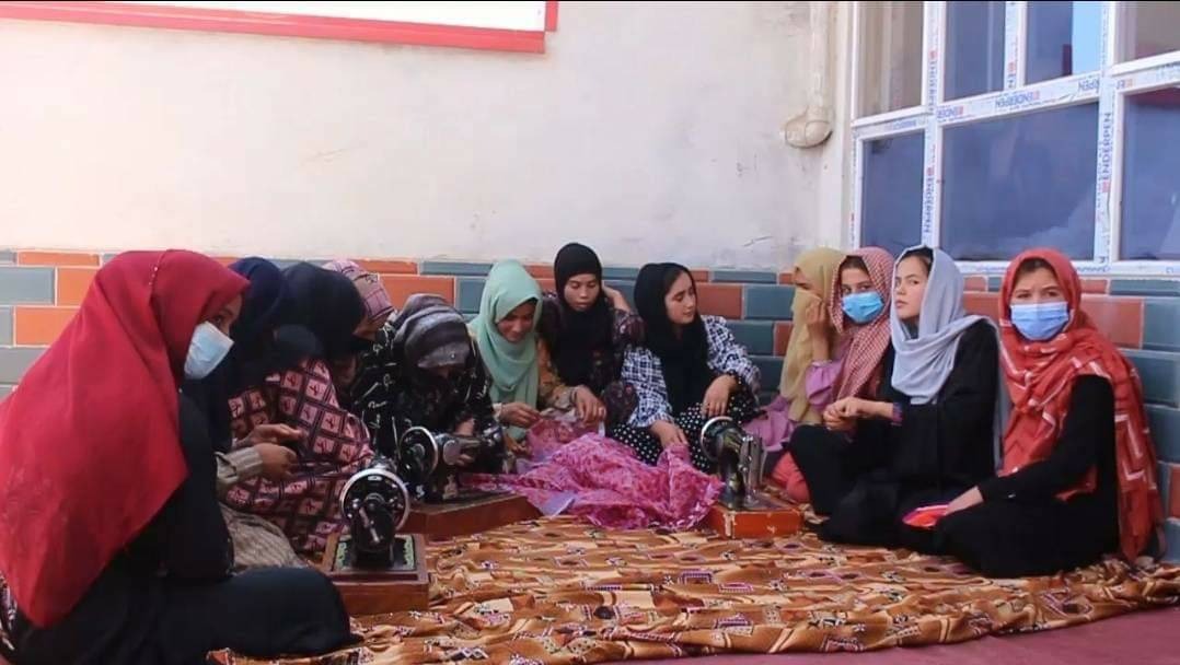 A lady in Badakhshan has created a handicraft workshop at her own expense