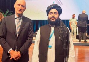 Netherlands Cabinet Minister apologizes to the people of Afghanistan for publishing his photo with a Taliban official