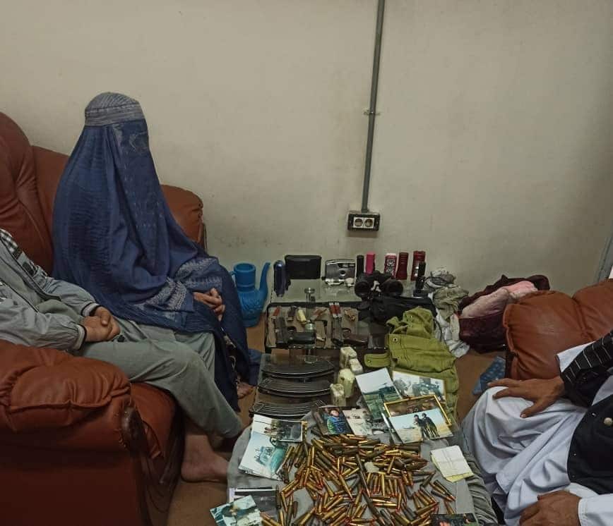 بازداشت یک زن حین انتقال سلاح و مهمات در قندز