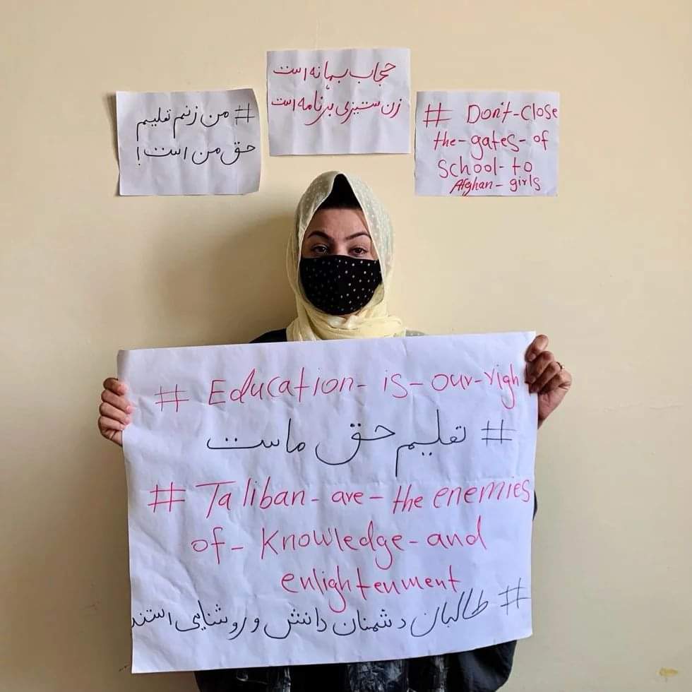 Afghan protesting women to the world: Help Afghan women against the unequal war and boycott the Taliban