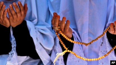 طالبان به زنان اجازه‌ی اشتراک‌ در نماز تراویح ندادند