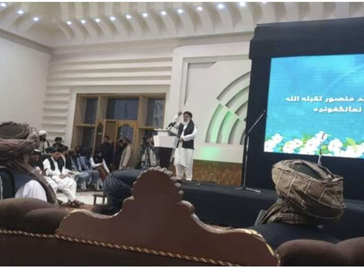 د طالبانو سرپرست حکومت د بهرنیو چارو وزارت سیاسی مرستیال شېرمحمد عباس ستانکزی په غیر مستقیم ډول ویلی چې د نجونو پر مخ د ښوونځیو تړل د حل لاره نده.