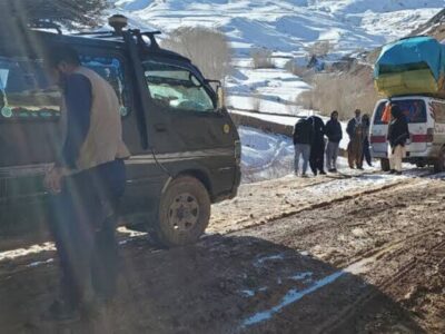 مسدود شدن شاهراه غور _ کابل و گیرماندن بیش از دوصد نفر در مسیر بند بکک