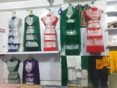 صنایع دستی و لباس های سنتی؛ از بازار بی رونق تا رویارویی با حجاب سیاه طالبان