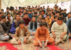 کار ساخت یک مکتب با هزینه ۲۱ میلیون افغانی از سوی دفتر کمیشنری عالی سازمان ملل متحد در امور پناهندگان در مرکز بامیان آغاز شد