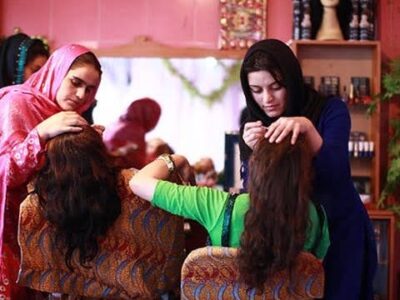 واکنش‌ها و نگرانی‌های زنان در برابر دستور متوقف شدن آرایشگاه‌های زنانه در افغانستان