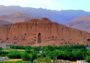 یک دختر جوان در مرکز ولایت بامیان خود را حلق‌آویز کرده به زندگی‌اش پایان داد