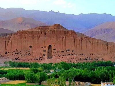یک دختر جوان در مرکز ولایت بامیان خود را حلق‌آویز کرده به زندگی‌اش پایان داد