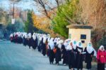 معین سیاسی وزارت خارجه طالبان، باردیگر به بسته بودن دروازه‌های مکاتب انتقاد کرد