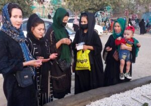 واکنش زنان به مرگ حورا سادات: طالبان به کشتار هدفمند زنان دست زده اند