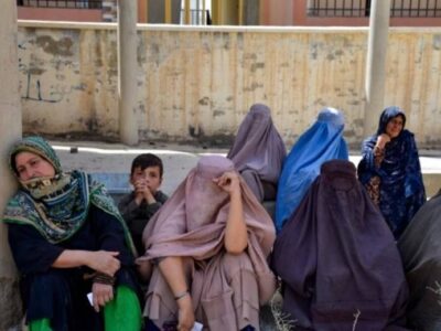 په کندهار کې ښځو له ملګرو ملتونو څخه په افغانستان کې د ښځو او نجونو د وضعیت په اړه د عملی حل غوښتنه وکړه