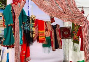 چالش‌ها و‌ نبود بازار مناسب برای صنایع دستی زنان در ولایت غور