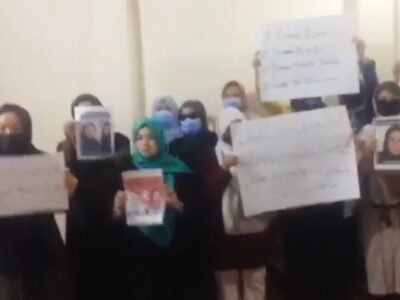 زنان مهاجر افغان در پاکستان خواستار رهایی زنان زندانی از بند طالبان شدند