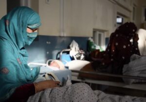 دسترسی نداشتن زنان باردار به خدمات صحی در ولسوالی شیندند ولایت هرات