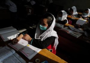 یونیسف: محرومیت ۳۳۰هزار دانش‌آموز دختر از تحصیل با شروع سال جدید آموزشی