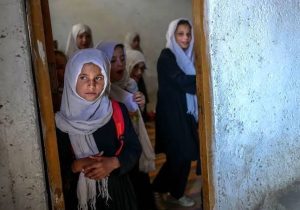 واکنش‌ها در برابر ادامه‌ یافتن ممنوعیت دختران از حق تحصیل در افغانستان