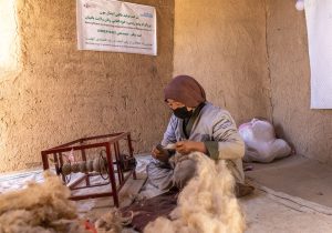 صنعت قالین‌بافی منبع درآمد برای زنان افغانستانی 