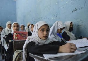 ۹۴۲ روز خانه نشینی تا محرومیت تحصیلی دختران دانش‌آموز در افغانستان