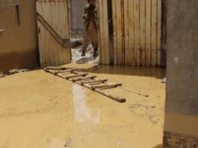 سیلاب‌های اخیر چندین منزل مسکونی را در ولایت بامیان تخریب کرده است