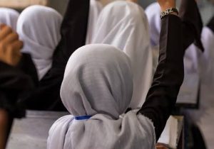 خانه نشینی و محرومیت از تحصیل؛ از نرفتن دختران به مکتب ۹۶۱ روز می‌گذرد