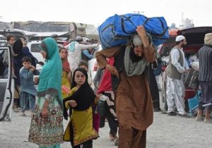 اخراج نزدیک به دوهزار پناه‌جوی افغان از کشور ایران و پاکستان در یک روز