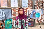 بانوی بازمانده از تحصیل مشغول به هنر نقاشی