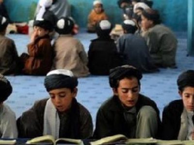 په ننګرهار کې یوه دینی مدرسه زده کوونکو ته دځانمرګو بریدونو روزنه ورکوی