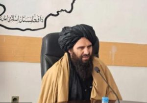 والی طالبان در دایکندی قانون امر به معروف را برای کارمندان ادارات تدریس میکند