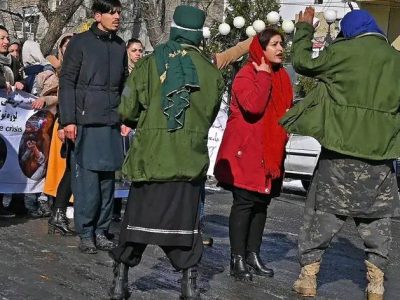 عفو بین‌الملل: طالبان به دنبال تسلط کامل بر زنان و دختران افغانستان