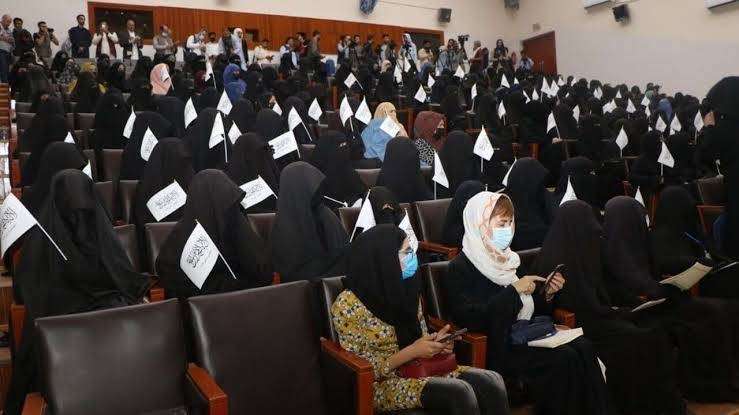 زنان؛ قربانی افراط و تفریط در افغانستان